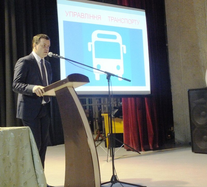 У Черкасах відбулися громадські слухання з проведення транспортної реформи